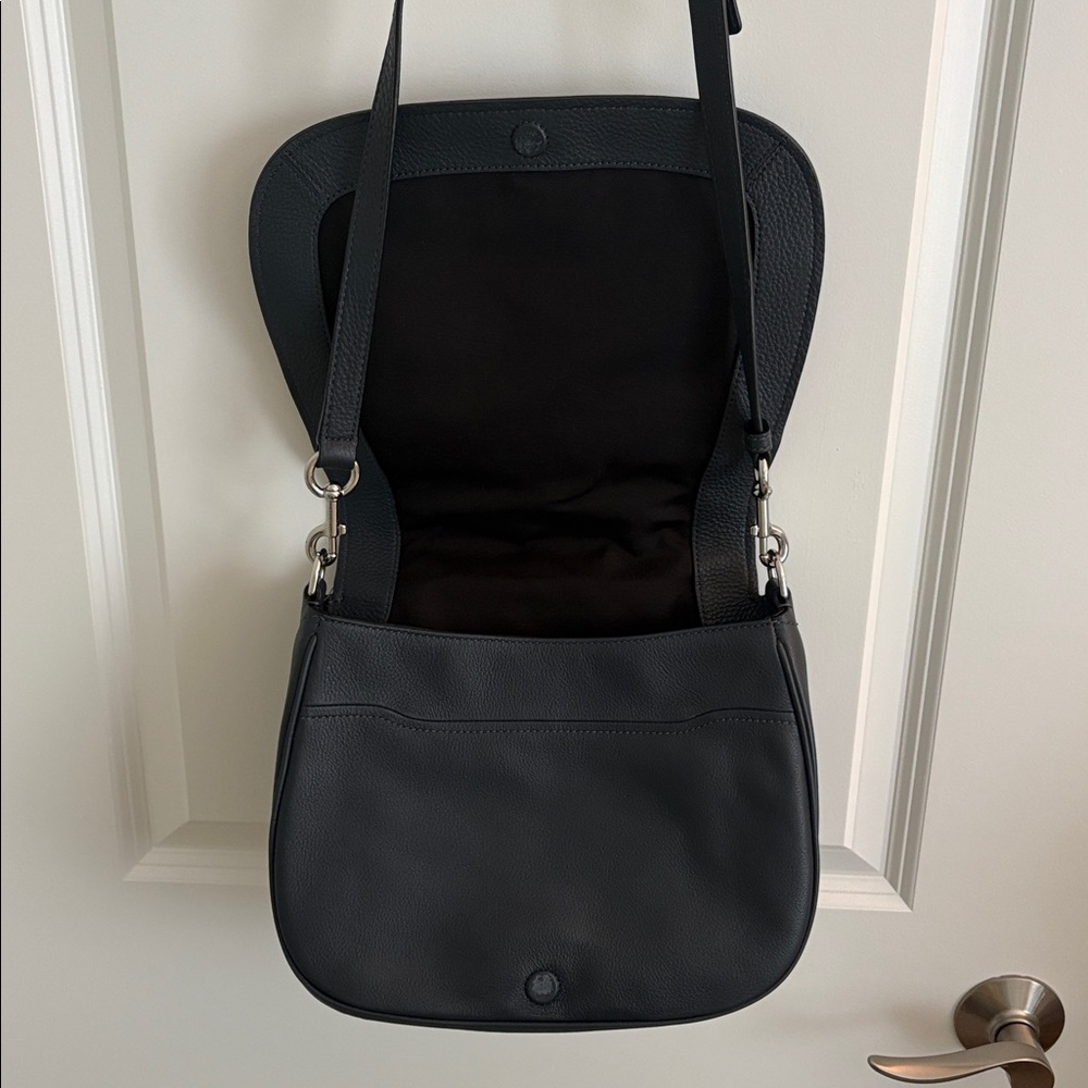 Marc Jacobs Crossbody Bag (EUC) - Picture 6 of 8